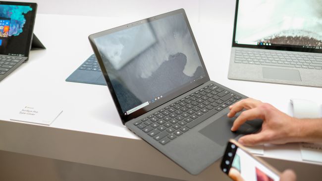 Surface Laptop 2 13.5 inch Touch-Screen Windows 10